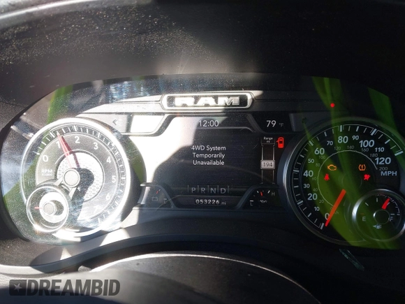 2020 Ram 1500 Big Horn z VIN 1C6SRFFT5LN330864, wystawiony jako IAAI lot #41457715 z przebiegiem 53 226 mil mil oraz . Historia ofert i sprzedaży dostępna na DreamBid. Obrazek 7.