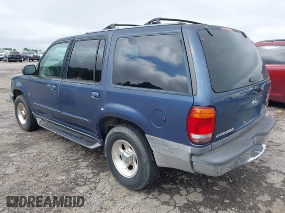 2000 Ford Explorer XLT with VIN 1FMZU83P6YZC14626, listed as a IAAI auction lot 42687279 with 242,003 mi miles and . Bid and sale history available at DreamBid. Image 3.