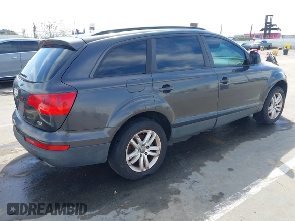 2008 Audi Q7 3.6L with VIN WA1AY74L18D003210, listed as a IAAI auction lot 41770931 with 162,360 mi miles. Bid and sale history available at carsss.com. Image 4.