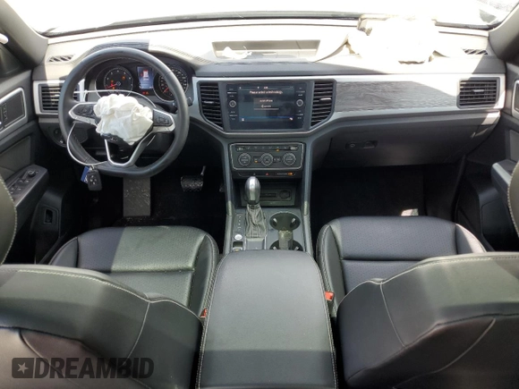2021 Volkswagen Atlas SE with VIN 1V2JC2CA6MC227031, listed as a Copart auction lot 56779895 with 36,179 mi miles and Salvage title. Bid and sale history available at DreamBid. Image 8.