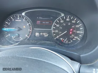 2014 Nissan Altima 2.5 SV with VIN 1N4AL3AP8EC319909, listed as a IAAI auction lot 41770307 with 187,327 mi miles. Bid and sale history available at carsss.com. Image 7.
