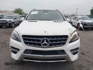 2014 Mercedes-Benz M 350 z VIN 4JGDA5HB7EA365841, wystawiony jako IAAI lot #42271102 z przebiegiem 138 366 mil mil oraz . Historia ofert i sprzedaży dostępna na DreamBid. Obrazek 11.