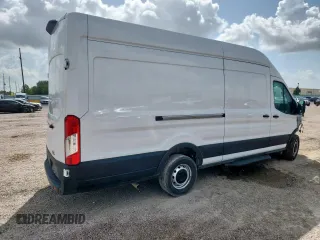 2023 Ford Transit Cargo z VIN 1FTBW3X86PKB92141, wystawiony jako Copart lot #61038085 z przebiegiem 45 032 mil mil oraz Czysty tytuł • Clean title. Historia ofert i sprzedaży dostępna na DreamBid. Obrazek 3.
