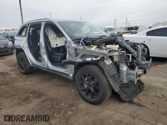 2024 Jeep Grand Cherokee Altitude X with VIN 1C4RJHAG5RC236265, listed as a Copart auction lot 80110474 with Not provided miles and Clean title. Bid and sale history available at DreamBid. Image 4.
