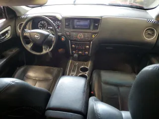 2014 Nissan Pathfinder SL z VIN 5N1AR2MM2EC733025, wystawiony jako Copart lot #57303705 z przebiegiem 163 002 mil mil oraz Nie do naprawy • Non repairable. Historia ofert i sprzedaży dostępna na DreamBid. Obrazek 8.