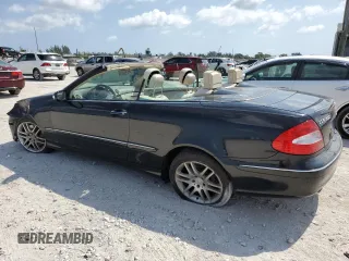 2008 Mercedes-Benz CLK 350 с VIN WDBTK56F18F244120, выставлен на аукционе Copart как лот 52082125 с пробегом 50 101 миль миль и На запчасти • Non repairable. История ставок и продаж доступна на DreamBid. Изображение 2.
