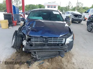2015 Volkswagen Passat SE с VIN 1VWBV7A38FC047664, выставлен на аукционе IAAI как лот 42323467 с пробегом 225 663 миль миль и . История ставок и продаж доступна на DreamBid. Изображение 13.