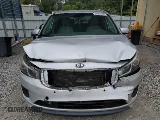 2018 Kia Sedona LX with VIN KNDMB5C12J6350371, listed as a Copart auction lot 71575374 with 117,880 mi miles and Salvage Title. Bid and sale history available at carsss.com. Image 5.
