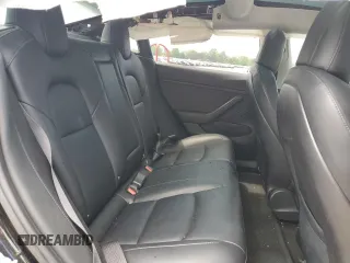 2018 Tesla Model 3 Long Range Battery z VIN 5YJ3E1EBXJF146293, wystawiony jako Copart lot #55349015 z przebiegiem 91 808 mil mil oraz Szkoda całkowita • Salvage title. Historia ofert i sprzedaży dostępna na DreamBid. Obrazek 10.