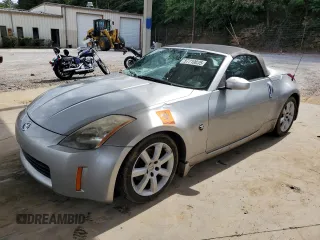 2005 Nissan 350Z Touring with VIN JN1AZ36A15M751915, listed as a Copart auction lot 57710035 with 205,158 mi miles and Salvage title. Bid and sale history available at DreamBid. Image 1.