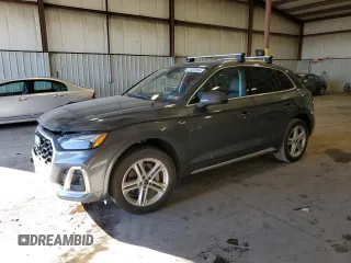 2021 Audi Q5 Premium Plus with VIN WA1E2AFY7M2046870, listed as a Copart auction lot 77452064 with 75,007 mi miles and Salvage Title. Bid and sale history available at carsss.com. Image 1.