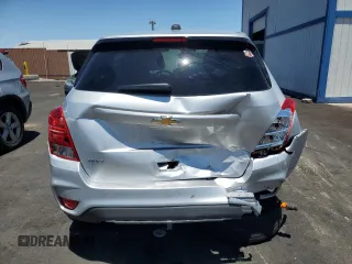 2020 Chevrolet Trax LS with VIN 3GNCJKSB0LL204347, listed as a Copart auction lot 63516375 with 35,720 mi miles and Salvage title. Bid and sale history available at DreamBid. Image 6.