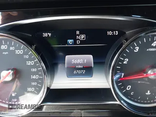 2019 Mercedes-Benz E-Class E 300 with VIN WDDZF4KB7KA544039, listed as a IAAI auction lot 41824267 with 67,072 mi miles. Bid and sale history available at carsss.com. Image 15.