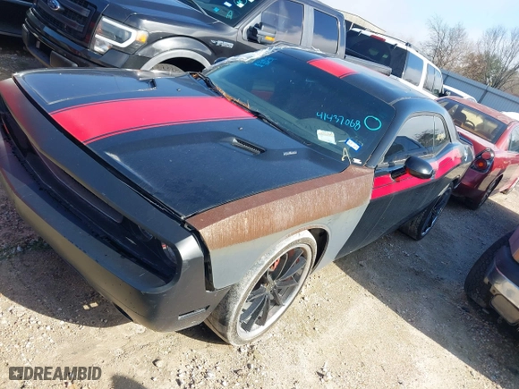 2014 Dodge Challenger SXT with VIN 2C3CDYAG8EH140008, listed as a IAAI auction lot 41437068 with 157,629 mi miles. Bid and sale history available at carsss.com. Image 17.