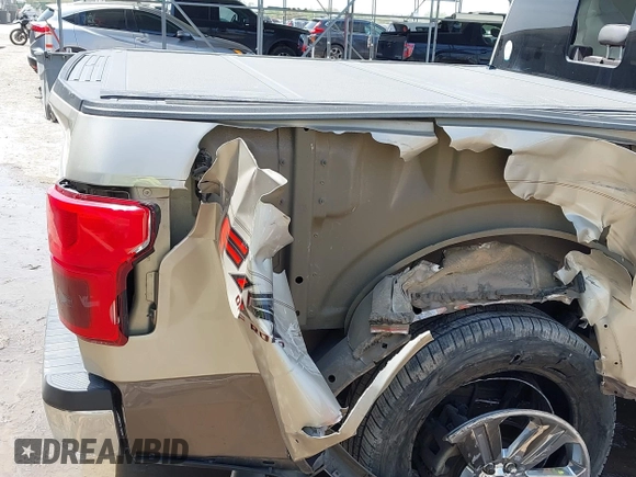 2018 Ford F-150 XL with VIN 1FTEW1EG6JFB58275, listed as a IAAI auction lot 41867632 with 159,333 mi miles. Bid and sale history available at carsss.com. Image 6.