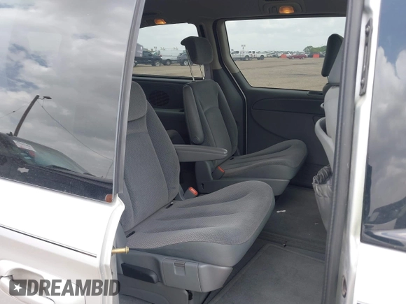 2006 Chrysler Town & Country LWB Touring with VIN 2A4GP54L46R729218, listed as a IAAI auction lot 42105311 with 66,382 mi miles. Bid and sale history available at carsss.com. Image 8.