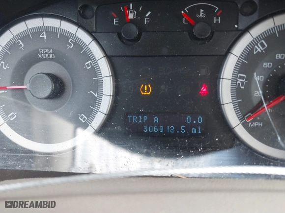 2008 Ford Escape XLT with VIN 1FMCU03178KA47527, listed as a IAAI auction lot 41672719 with 306,312 mi miles. Bid and sale history available at carsss.com. Image 7.