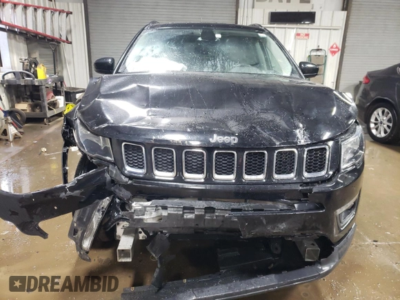 2018 Jeep Compass Latitude z VIN 3C4NJDBB9JT162108, wystawiony jako Copart lot #85360424 z przebiegiem 129 004 mil mil oraz Szkoda całkowita • Salvage title. Historia ofert i sprzedaży dostępna na DreamBid. Obrazek 5.