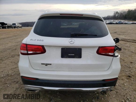 2018 Mercedes-Benz GLC with VIN WDC0G4JBXJV053225, listed as a Copart auction lot 72611272 with 59,538 mi miles. Bid and sale history available at carsss.com. Image 6.