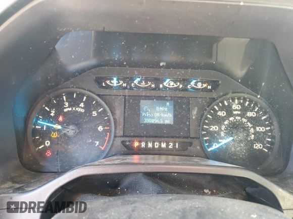 2016 Ford F-150 XLT with VIN 1FTFX1EF7GFB29286, listed as a Copart auction lot 86624814 with 330,094 mi miles and Salvage title. Bid and sale history available at DreamBid. Image 9.