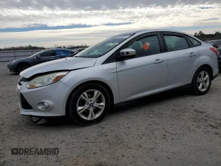 2012 Ford Focus SE z VIN 1FAHP3F28CL445328, wystawiony jako Copart lot #46263815 z przebiegiem 163 646 mil mil oraz Czysty tytuł • Clean title. Historia ofert i sprzedaży dostępna na DreamBid. Obrazek 1.