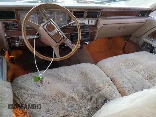 1980 Lincoln Continental with VIN 0Y90G643044, listed as a Copart auction lot 80618964 with 14,372 mi miles and Clean Title. Bid and sale history available at DreamBid. Image 8.