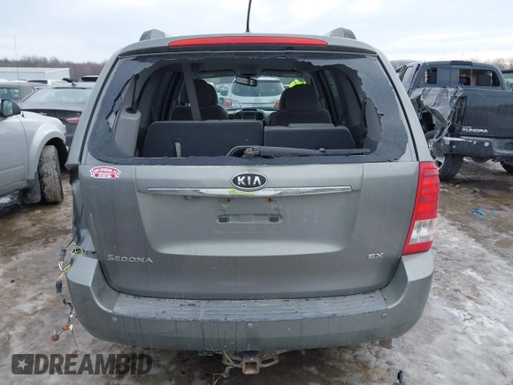 2011 Kia Sedona EX with VIN KNDMH4C74B6374945, listed as a IAAI auction lot 41603400 with 195,848 mi miles. Bid and sale history available at carsss.com. Image 16.