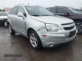 2014 Chevrolet Captiva Sport LTZ with VIN 3GNAL4EK4ES663754, listed as a IAAI auction lot 42111180 with 201,563 mi miles. Bid and sale history available at carsss.com. Image 1.