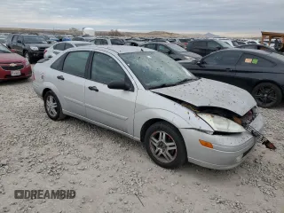 2000 Ford Focus SE with VIN 1FAFP3436YW300149, listed as a Copart auction lot 42231215 with Not provided miles and Salvage title. Bid and sale history available at DreamBid. Image 4.