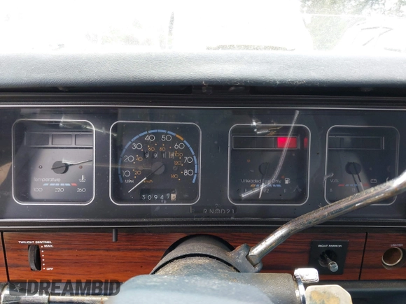 1990 Chevrolet Caprice z VIN 1G1BU54E9LA105479, wystawiony jako IAAI lot #42277687 z przebiegiem 30 947 mil mil oraz . Historia ofert i sprzedaży dostępna na DreamBid. Obrazek 7.