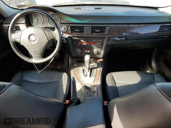 2010 BMW 3 Series 328i xDrive with VIN WBAPK5C53AA652598, listed as a Copart auction lot 47197645 with 127,979 mi miles and Salvage title. Bid and sale history available at DreamBid. Image 8.