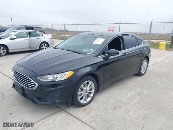 2019 Ford Fusion SE with VIN 3FA6P0HD7KR183712, listed as a IAAI auction lot 41543440 with 97,416 mi miles. Bid and sale history available at carsss.com. Image 2.