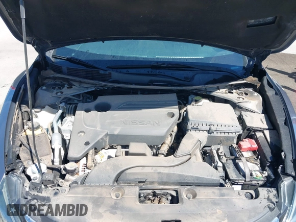 2018 Nissan Altima 2.5 SR with VIN 1N4AL3AP7JC475451, listed as a IAAI auction lot 41814760 with 38,440 mi miles. Bid and sale history available at carsss.com. Image 10.