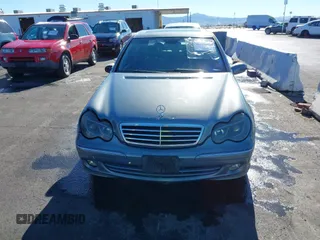 2005 Mercedes-Benz C 240 with VIN WDBRF61J85A764789, listed as a IAAI auction lot 41319572 with 8,921 mi miles and . Bid and sale history available at DreamBid. Image 6.
