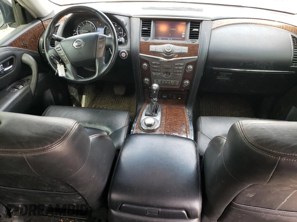 2017 Nissan Armada SV z VIN JN8AY2NC3H9504002, wystawiony jako Copart lot #54326965 z przebiegiem 86 469 mil mil oraz Szkoda całkowita • Salvage title. Historia ofert i sprzedaży dostępna na DreamBid. Obrazek 8.