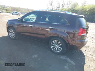 2011 Kia Sorento SX with VIN 5XYKW4A27BG163580, listed as a IAAI auction lot 41987362 with 172,097 mi miles. Bid and sale history available at carsss.com. Image 3.