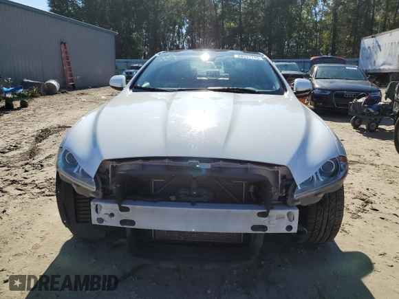 2013 Jaguar XJ z VIN SAJWJ1CD3D8V48059, wystawiony jako Copart lot #88537745 z przebiegiem 139 706 mil mil oraz Szkoda całkowita • Salvage title. Historia ofert i sprzedaży dostępna na DreamBid. Obrazek 5.
