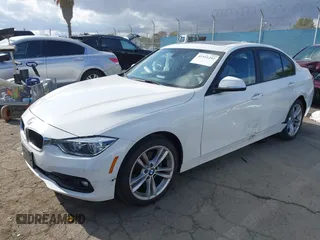 2018 BMW 3 Series 320i with VIN WBA8A9C54JAH12017, listed as a IAAI auction lot 41921292 with 49,267 mi miles. Bid and sale history available at carsss.com. Image 17.