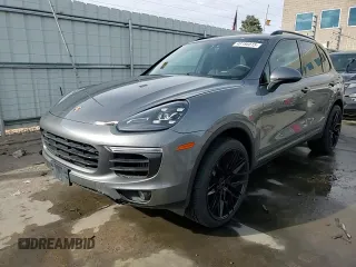 2017 Porsche Cayenne S z VIN WP1AB2A28HLA52849, wystawiony jako Copart lot #49186515 z przebiegiem 79 763 mil mil oraz Szkody całkowita. Historia ofert i sprzedaży dostępna na DreamBid. Obrazek 14.