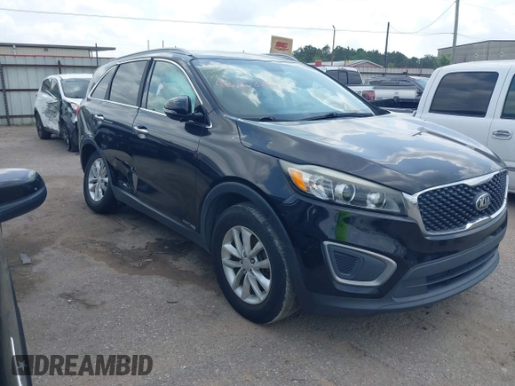 2016 Kia Sorento LX z VIN 5XYPGDA50GG112670, wystawiony jako IAAI lot #42170870 z przebiegiem 165 053 mil mil oraz . Historia ofert i sprzedaży dostępna na DreamBid. Obrazek 1.