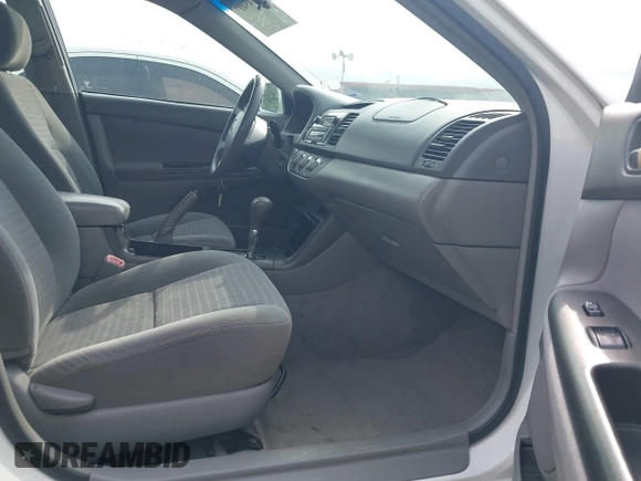 2005 Toyota Camry LE with VIN 4T1BF32K55U083752, listed as a IAAI auction lot 42145407 with 229,838 mi miles and . Bid and sale history available at DreamBid. Image 5.