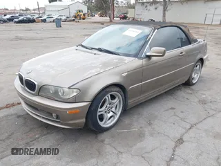 2005 BMW 3 Series 325Ci with VIN WBABW33415PL36114, listed as a IAAI auction lot 41494702 with 188,456 mi miles and . Bid and sale history available at carsss.com. Image 2.