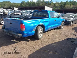 1998 Dodge Dakota with VIN 1B7FL22P9WS602318, listed as a IAAI auction lot 40830718 with 290,693 mi miles. Bid and sale history available at carsss.com. Image 4.