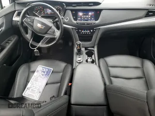 2020 Cadillac XT5 Luxury FWD with VIN 1GYKNAR4XLZ211593, listed as a Copart auction lot 42972775 with 23,813 mi miles and Salvage title. Bid and sale history available at DreamBid. Image 8.