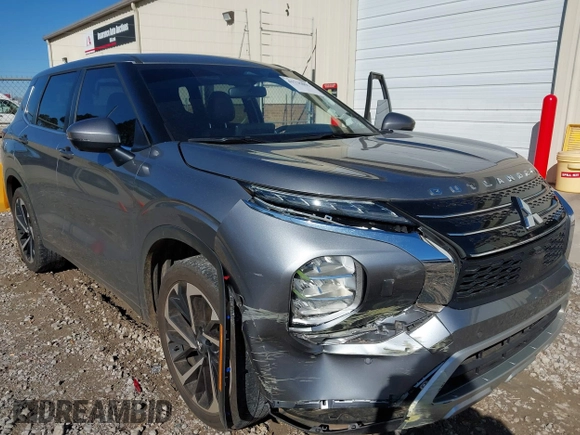 2023 Mitsubishi Outlander SE z VIN JA4J4UA8XPZ056578, wystawiony jako IAAI lot #41735091 z przebiegiem 20 801 mil mil oraz . Historia ofert i sprzedaży dostępna na DreamBid. Obrazek 6.