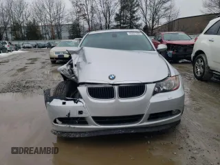 2006 BMW 3 Series 325i z VIN WBAVB13596KX46910, wystawiony jako Copart lot #60641585 z przebiegiem Nie podano mil oraz Nie do naprawy • Non repairable. Historia ofert i sprzedaży dostępna na DreamBid. Obrazek 5.