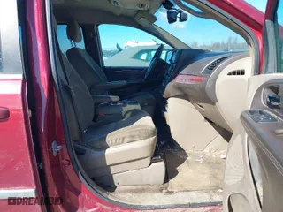 2012 Chrysler Town & Country Touring with VIN 2C4RC1BG2CR106801, listed as a IAAI auction lot 41872450 with 181,905 mi miles. Bid and sale history available at carsss.com. Image 5.