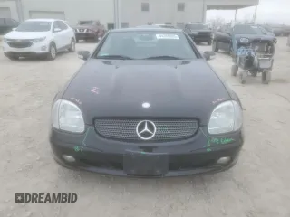 2001 Mercedes-Benz SLK 230/320 with VIN WDBKK65F41F231922, listed as a Copart auction lot 44355855 with 91,480 mi miles and Salvage title. Bid and sale history available at DreamBid. Image 5.