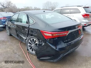 2018 Toyota Avalon XLE with VIN 4T1BK1EB2JU271022, listed as a IAAI auction lot 41888633 with 44,946 mi miles and . Bid and sale history available at DreamBid. Image 3.