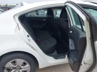 2016 Kia Forte LX with VIN KNAFK4A63G5576853, listed as a IAAI auction lot 41932765 with 77,655 mi miles. Bid and sale history available at carsss.com. Image 8.